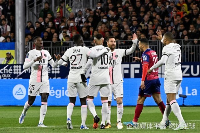  巴黎圣日耳曼横扫劲旅强势领跑法甲积分榜