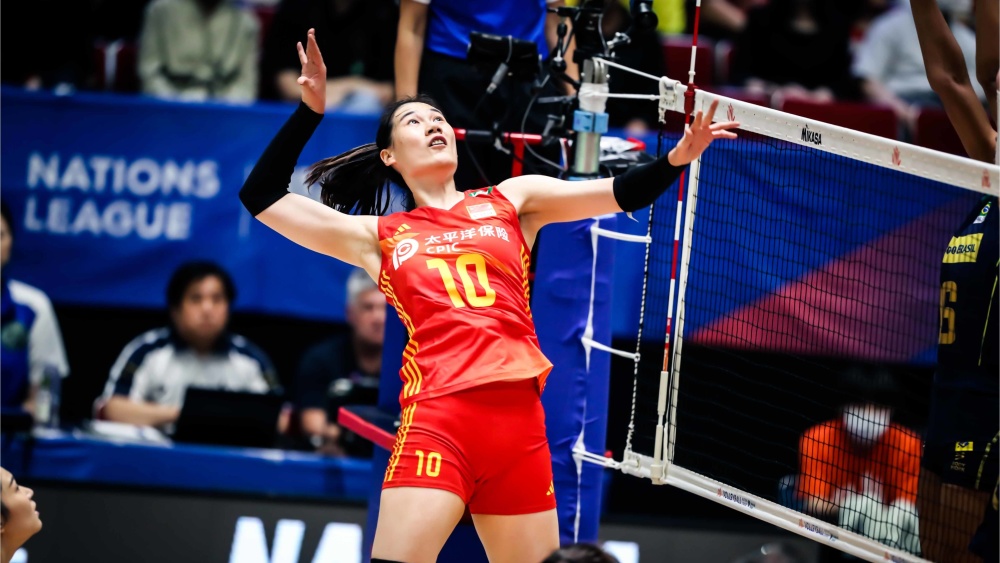  波尔多老帅运筹帷幄，换人调整收到奇效拿下三分